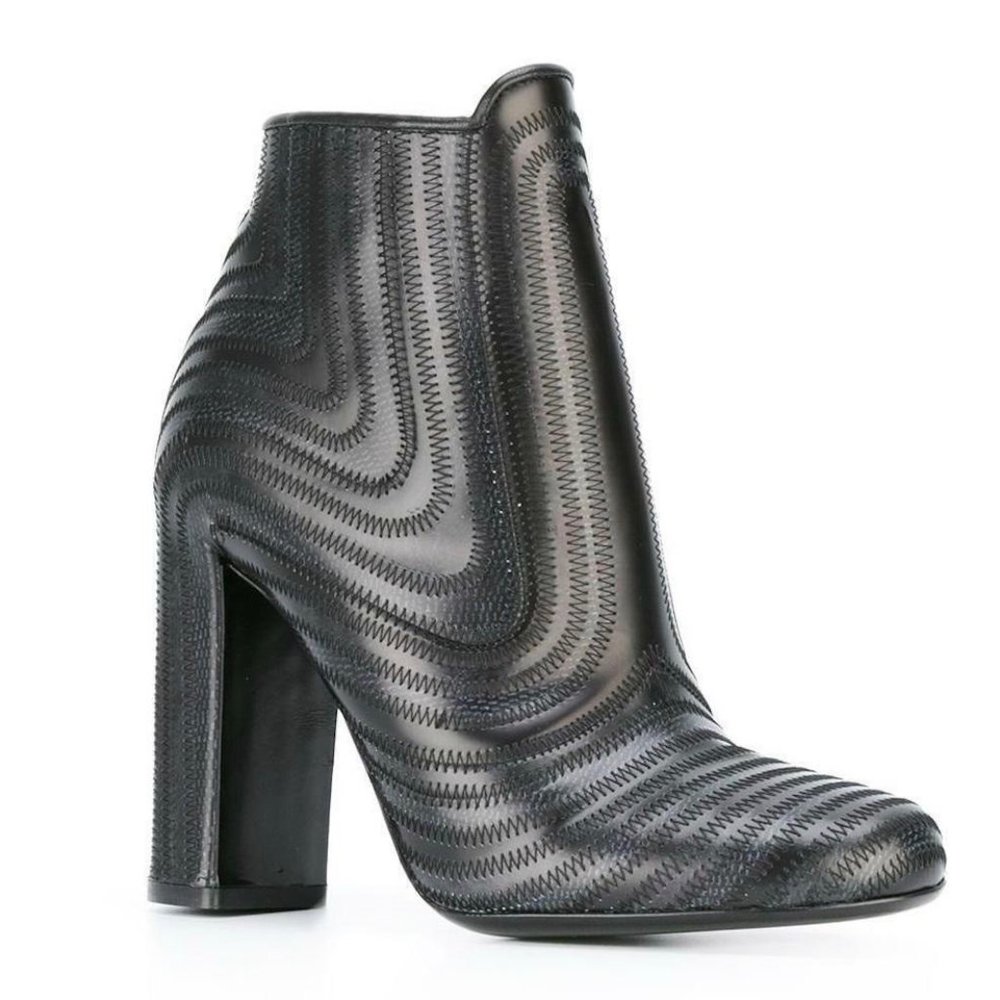 NWOB Salvatore Ferragamo Leather Feeling Zig Zag Ankle Boots